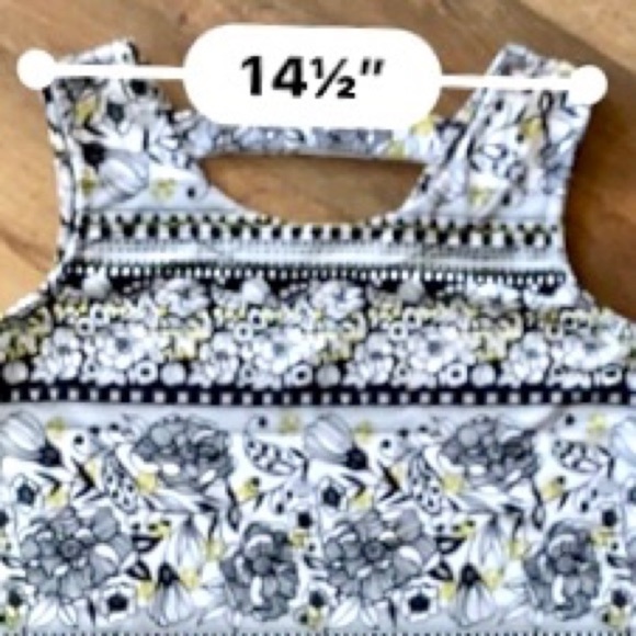 EST 1962 Sleeveless Sharkbite Hem Tunic To… - Picture 8 of 8